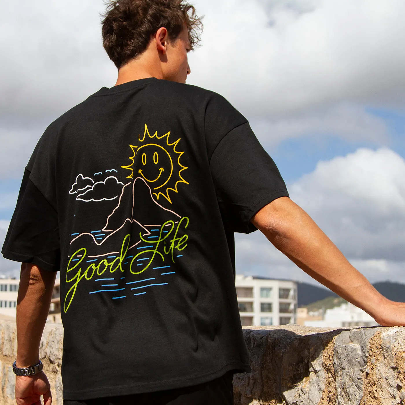 Neon Es Vedrà Good Life Back Print - Tshirt - Black