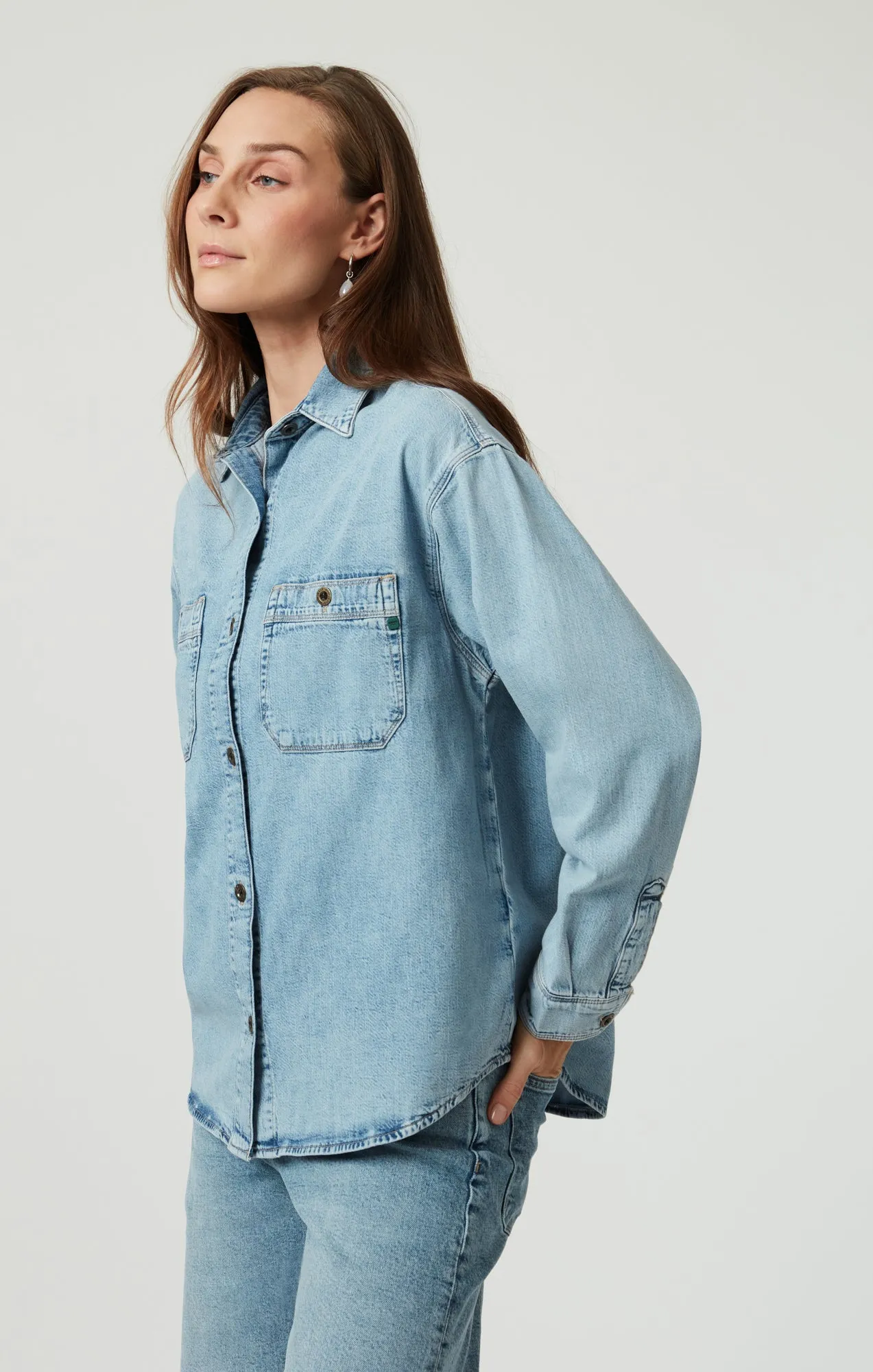 SUSAN DENIM SHIRT IN LIGHT USED DENIM