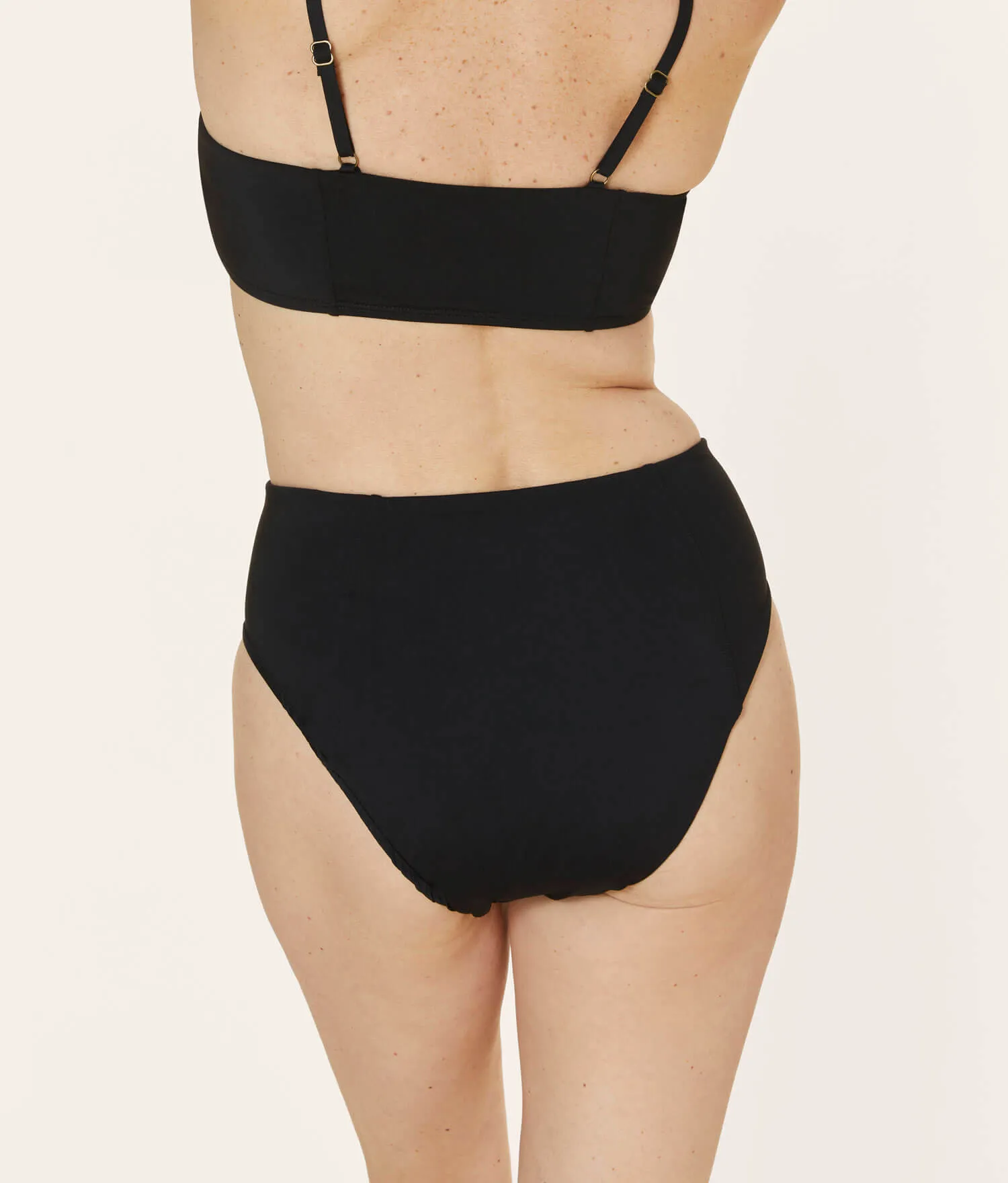 The High - Waisted - Cheeky - Bottom - Flat - Black